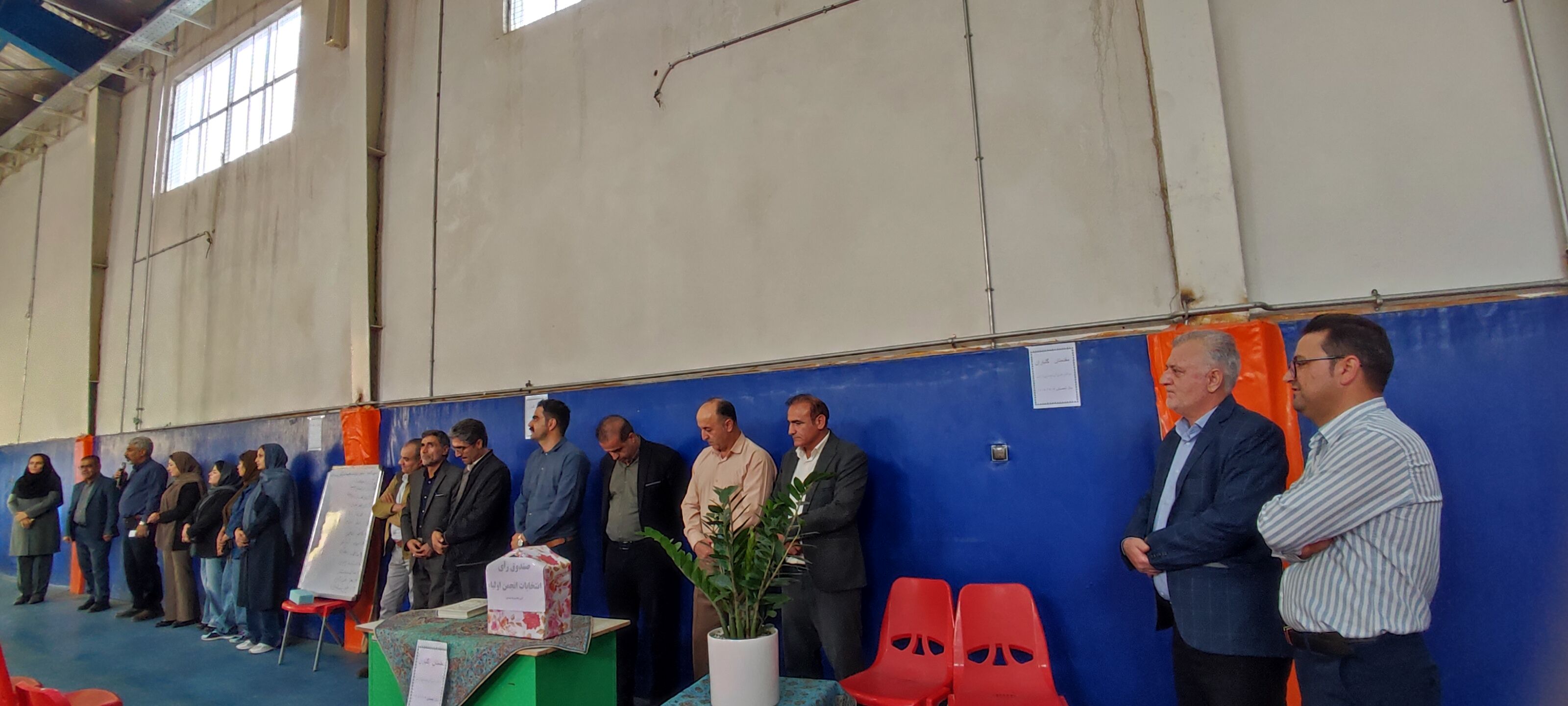 انتخابات انجمن اولیای و مربیان در مدرسه شهدای فرهنگی شهرستان شیروان