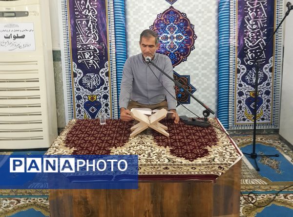 میز خدمت آموزش و پرورش در نماز جمعه