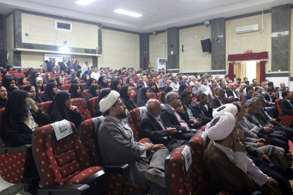 آیین تکریم و معارفه روسای قدیم و جدید دانشگاه فرهنگیان استان بوشهر