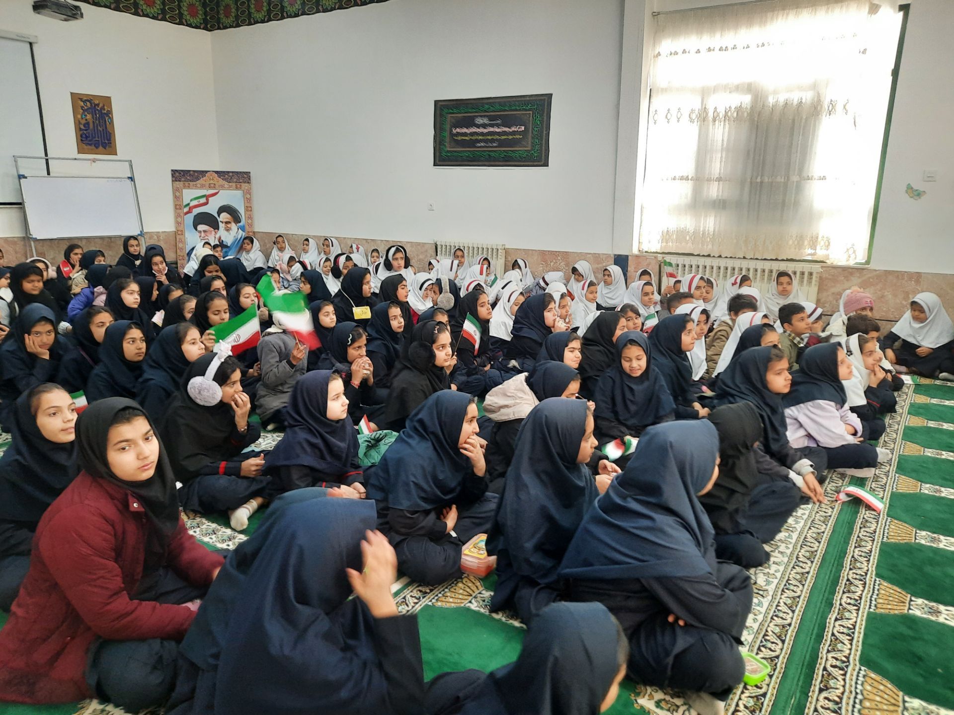 جشن انقلاب در آموزشگاه شهید رزمی