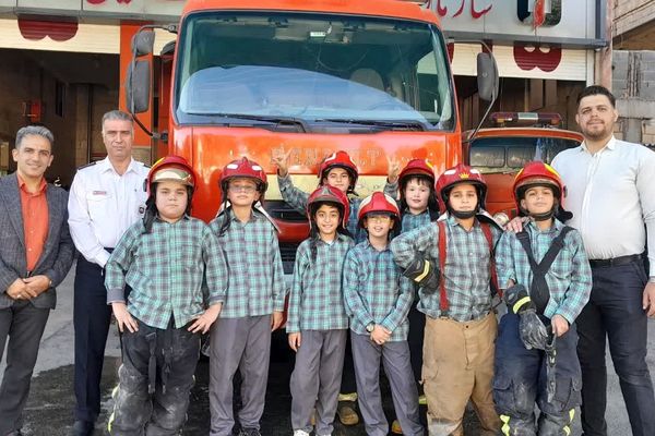 گرامیداشت روز آتش‌نشانی و ایمنی در مدارس شهرستان پیشوا