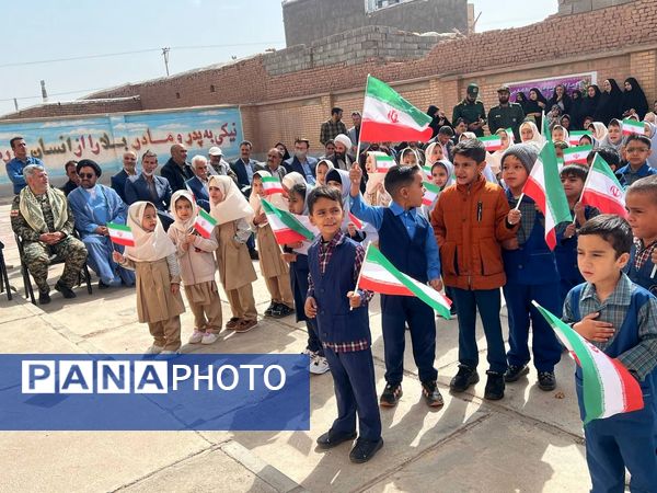  جشن شکوفه ها در دبستان شهید محمدی شهر نسر 