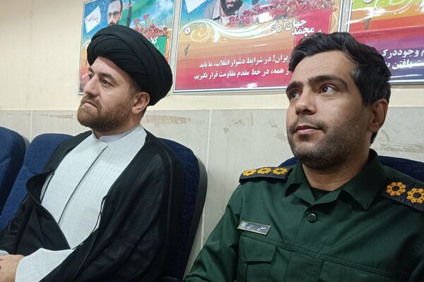 برگزاری مراسم هفته بسیج در هنرستان مجتمع فنی حرفه‌ای تهران در بهارستان‌دو