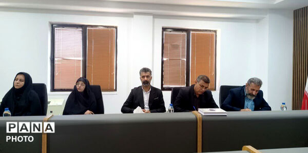 برگزاری جلسه شورای آموزش و پرورش در فرمانداری خاتم 