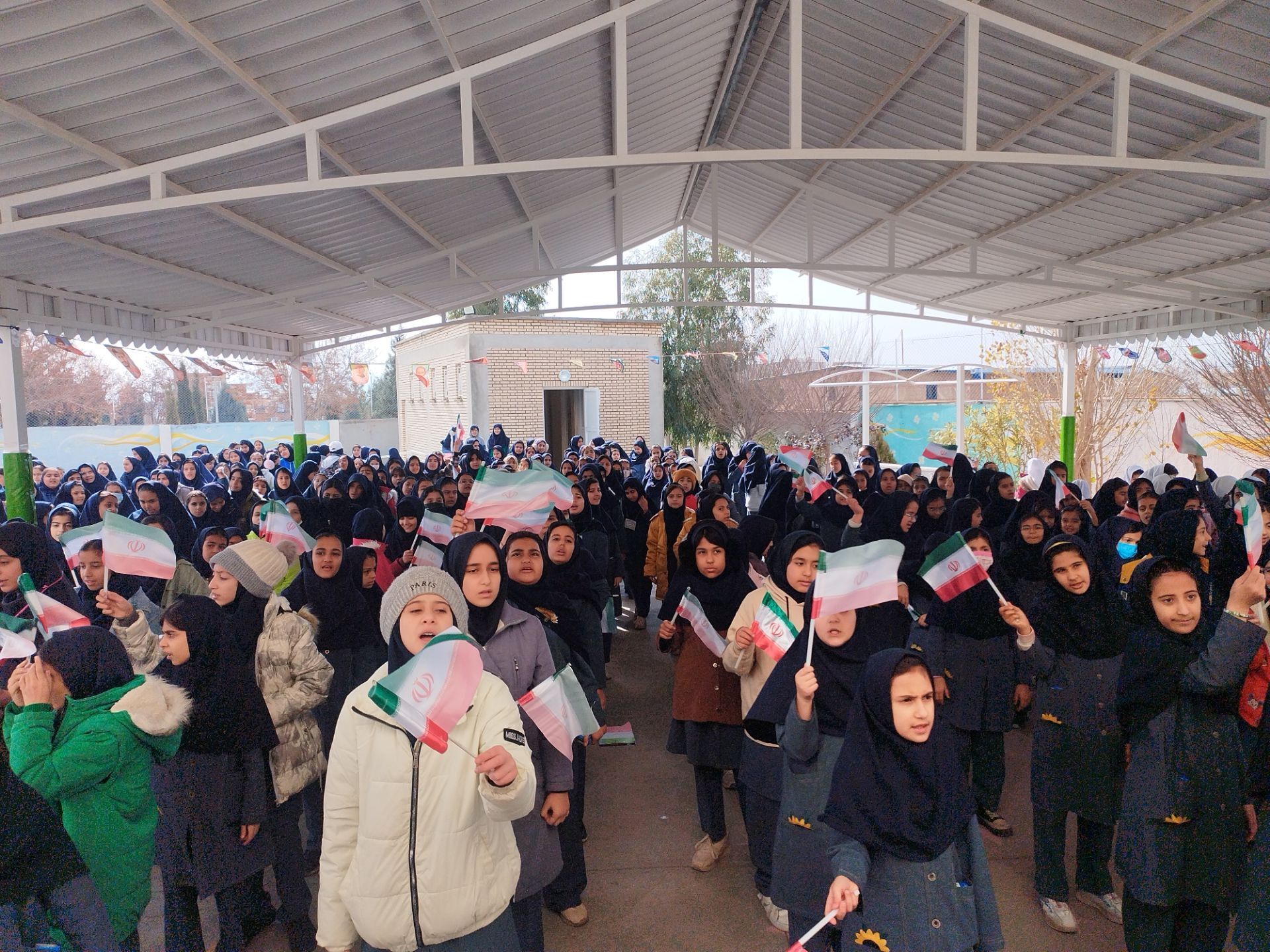 جشن میلاد امام زمان(عج) در دبستان فرهنگ فرازمند