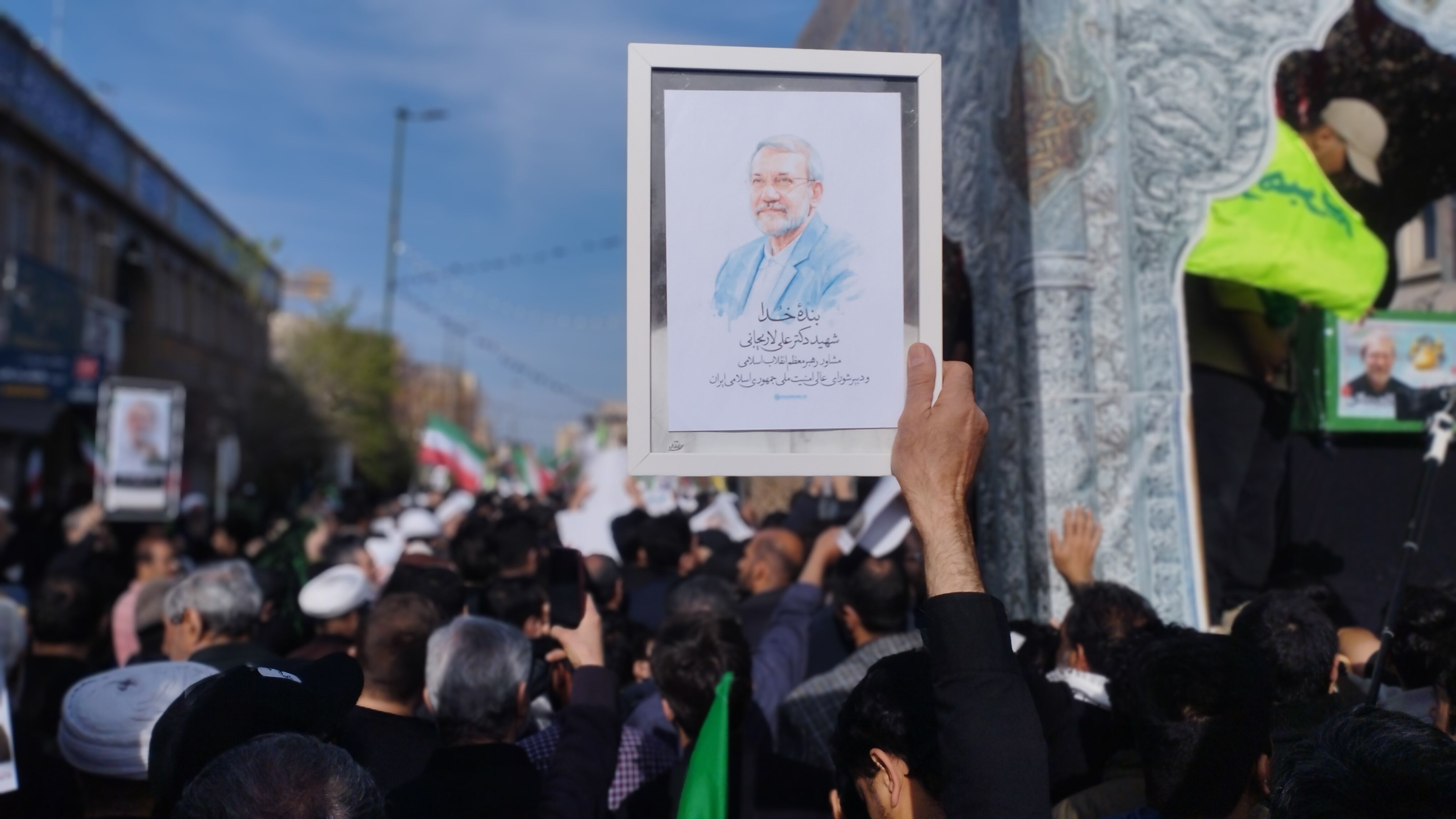قاب های ماندگار از تشیع شهید لاریجانی در حریم امن فاطمی