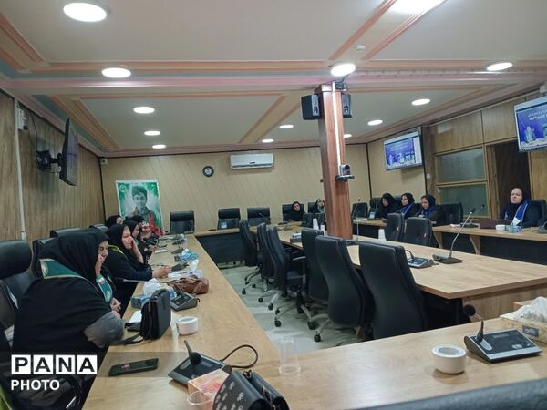 جلسه توجیهی و تبیین برنامه‌ها و فعالیت‌های سازمان دانش‌آموزی کهگیلویه و بویراحمد