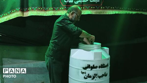 ایستگاه صلواتی صاحب الزمان در روستای نقاب میزبان عزادارن حسینی می شود