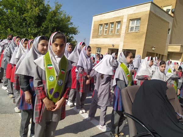 مراسم شور عاطفه‌ها در دبستان شهید رضایی شهرستان ایوان