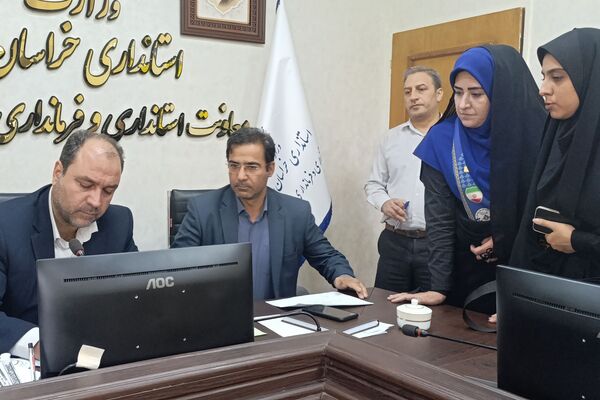 نشست بر خط قرارگاه‌های میدان 14صفر 3 با استاندار خراسان رضوی در فرمانداری نیشابور