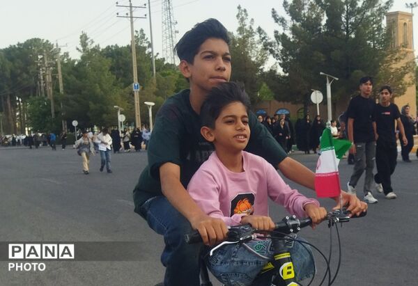 دوچرخه هایی در راه میهن