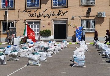 توزیع 3 هزار و 700 بسته نوشت‌افزار میان دانش‌آموزان نیازمند نیشابور