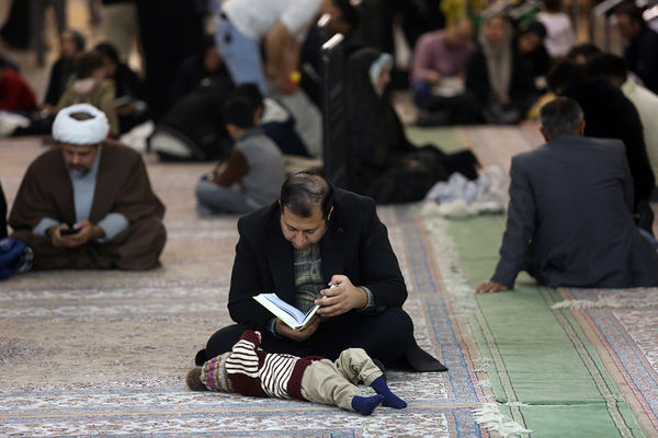 آیین ترتیل خوانی خانوادگی در حرم حضرت معصومه(س)