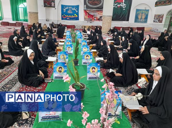 محفل انس با قرآن در  ماه مبارک رمضان در مهدیه روستای دهنو خلیل آباد 