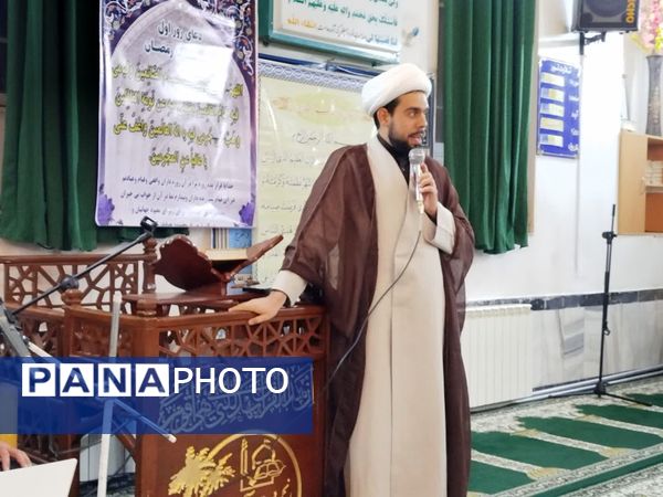 محفل انس با قرآن کریم در کاشمر