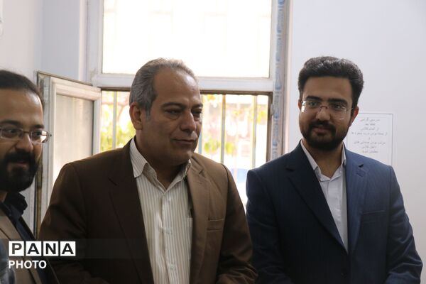 بازدید مدیر آموزش و پرورش ناحیه ۷ از پایگاه های اوقات فراغت