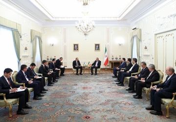 پزشکیان:با تعمیق مناسبات ایران و ازبکستان، می‌توان ثبات بیشتر را برای منطقه به ارمغان آورد