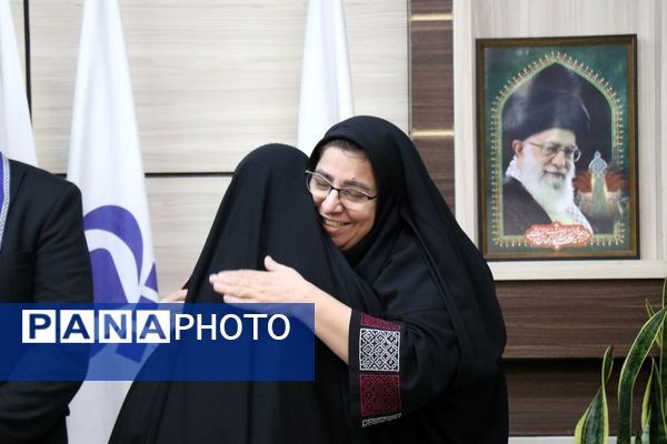 تجلیل از خبرنگاران برتر ناحیه دو مشهد با حضور مسئولان استانی