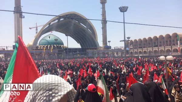 وداع با رهبر شهید در مصلای تهران