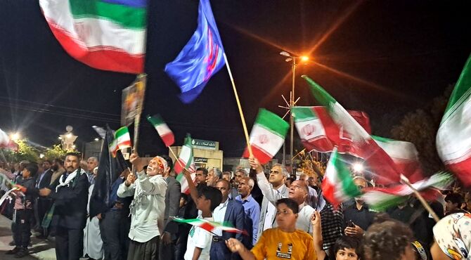 تجمع مردم رودخانه و میزبانی از مدیرکل آموزش‌وپرورش