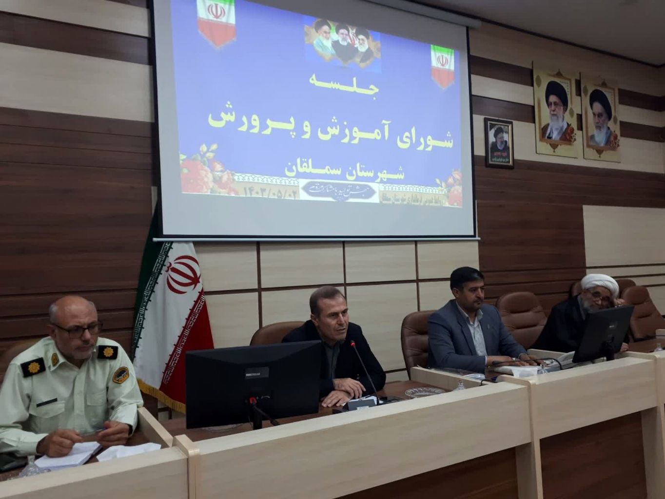 آموزش و پرورش اصلی‌ترین نهاد اجتماعی و کانون مهم تعلیم، دانایی،‌ توانایی و خلاقیت است 