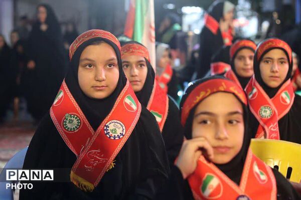 اجتماع دانش آموزان پیشتاز سازمان دانش آموزی در ابرکوه