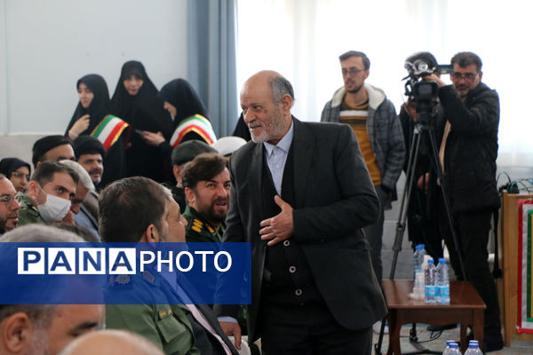 برپایی جشن «حضور تا ظهور» در دبیرستان شهیده حسنی سعدی قم