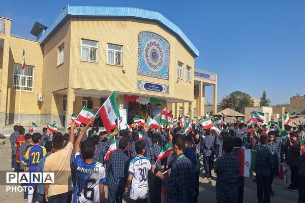 طنین زنگ ورزش و هفته المپیاد ورزشی درون‌مدرسه‌ای در دبستان ایمان ورامین