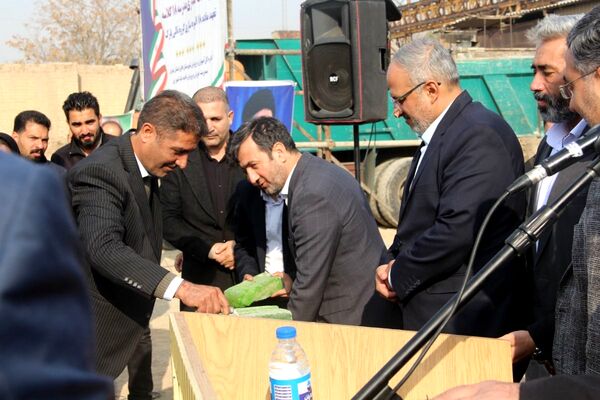 خشتِ بنای مدرسه ۱۸ کلاسه در شهرری گذاشته شد