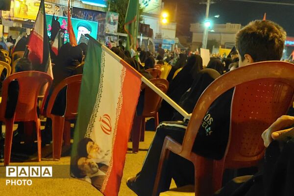 همگامی شورانگیز مردم کازرون در بدرقه رهبر شهید