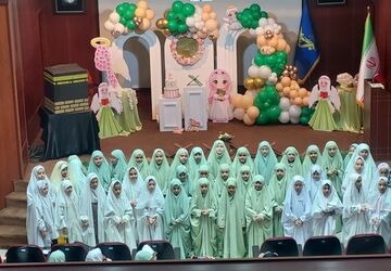 جشن عبادت کلاس سومی های دبستان دخترانه ۲۲ بهمن