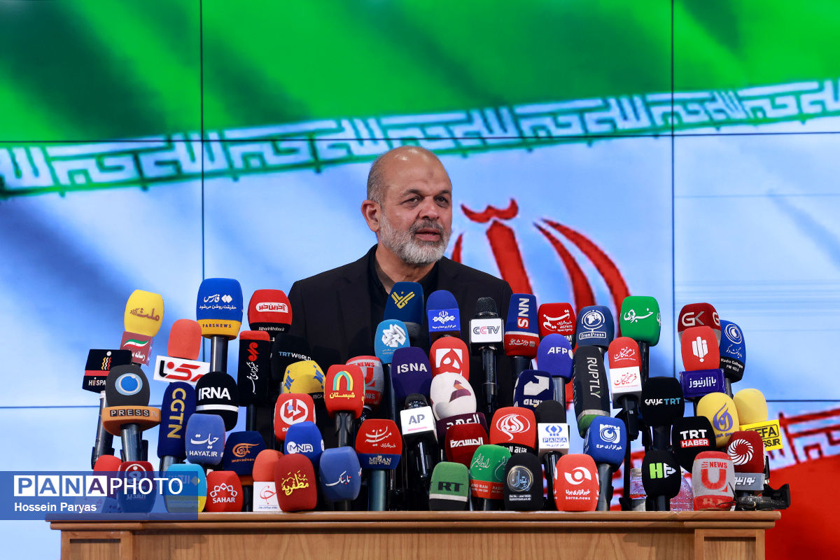 رای‌گیری در بیش از ۵۶ هزار شعبه آغاز شد


