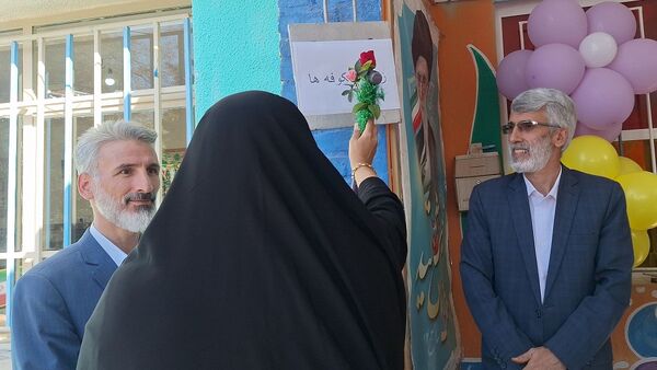 برگزاری آیین جشن شکوفه‌ها در مدارس استان البرز