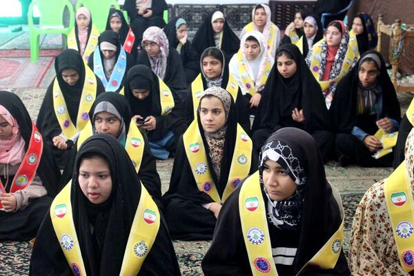 دومین روز از خلوت مومنانه دانش‌آموزی