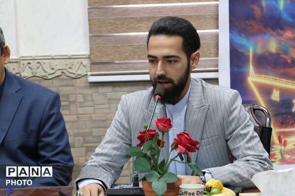 آیین تقدیر وتجلیل از ۱۸ معلم نمونه در شهرستان قرچک 