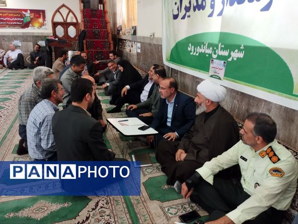 برپایی میز خدمت به‌مناسبت هفته دولت در میاندورود 