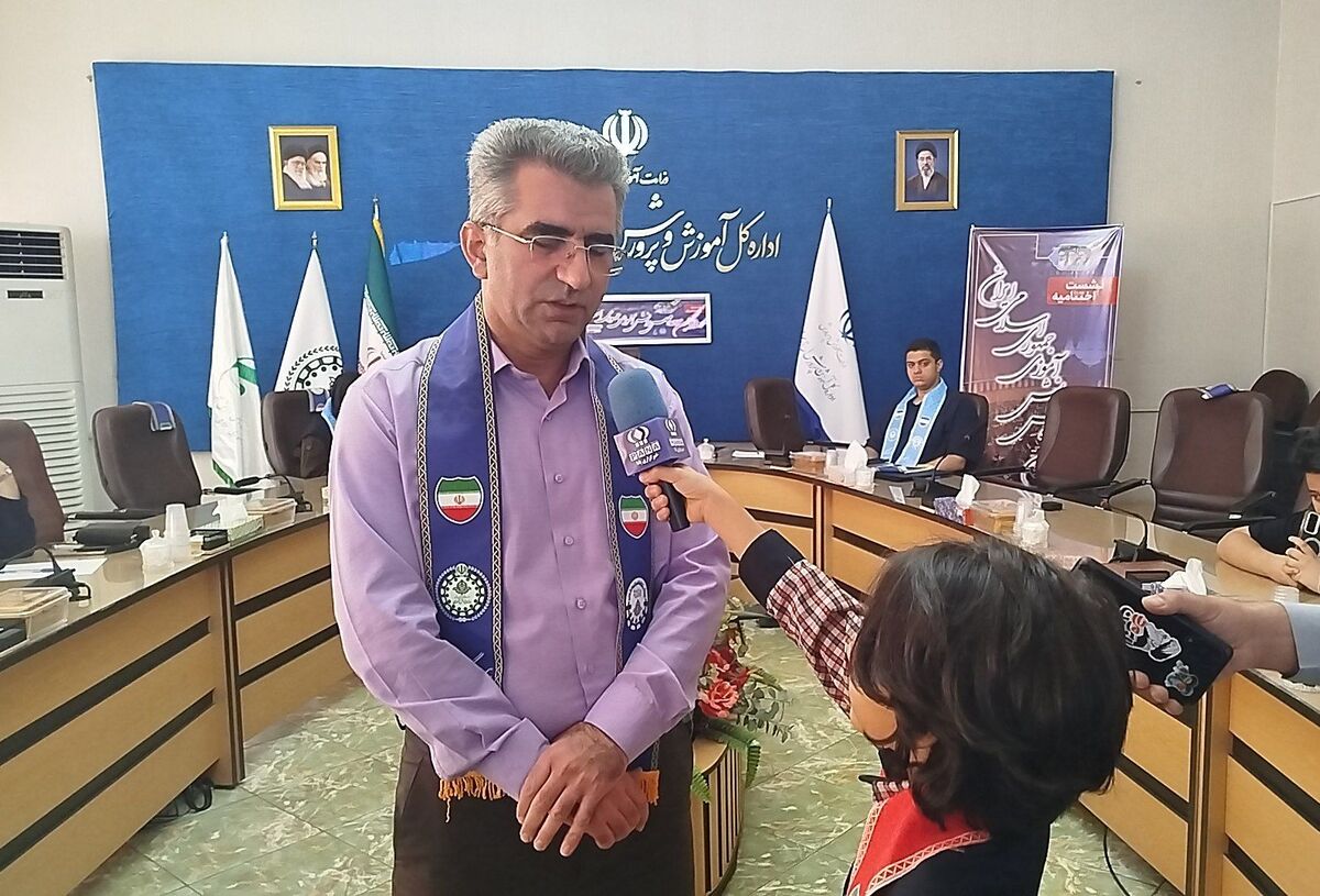 برگزاری آیین اختتامیه دوازدهمین دوره مجلس دانش‌آموزی در استان سمنان با یاد شهید پیشتاز، ماکان نصیری