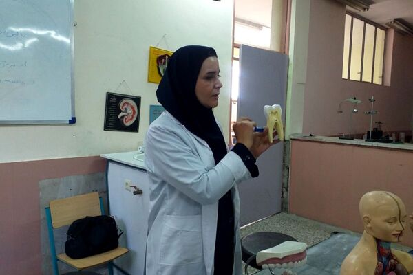 برگزاری کارگاه کار با میکروسکوپ در پژوهش‌سرای دانش‌آموزی بو‌علی سینای ملارد