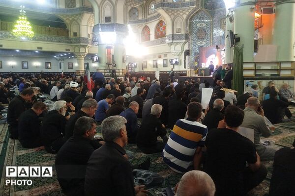 مراسم گرامیداشت رهبر شهید انقلاب اسلامی در حرم مطهر حضرت عبدالعظیم حسنی (ع) شهرری