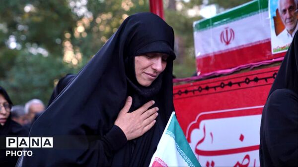 مراسم تشییع پیکر مطهر شهیدان مصطفی امینی و عبدالحسین شیخ‌کوپایی در اصفهان