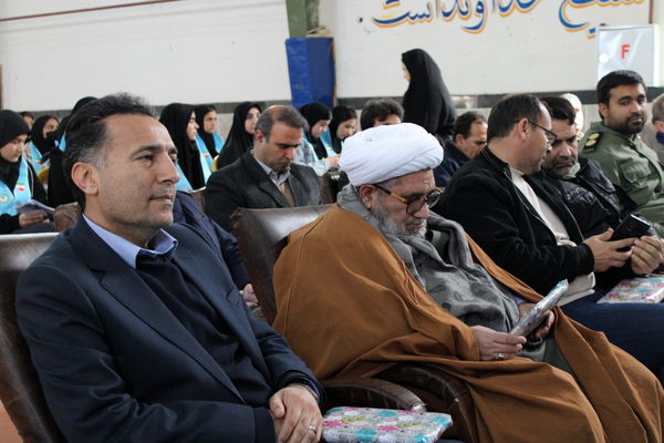 برگزاری جشن نیکوکاری در دبیرستان فاطمه الزهرا(س) آشخانه