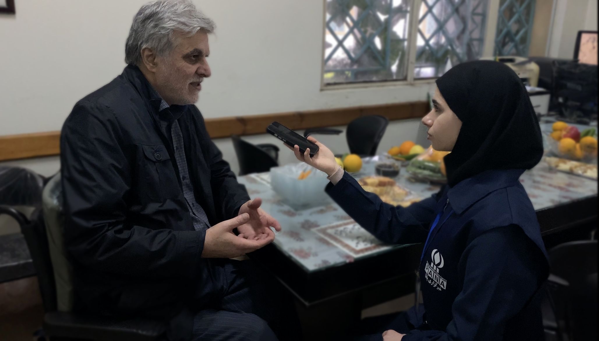 علم، کشف حقیقت است و عمل، جان‌بخش آن