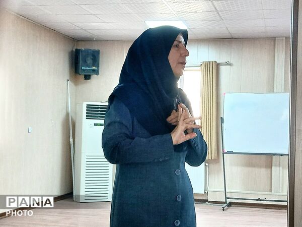 جهشی به سوی توانمند سازی مربیان و آموزگاران شهرستان ملارد