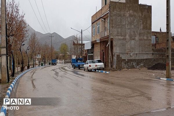 بارش شدید  باران بهاری و اب گرفتگی معابر شهر بار