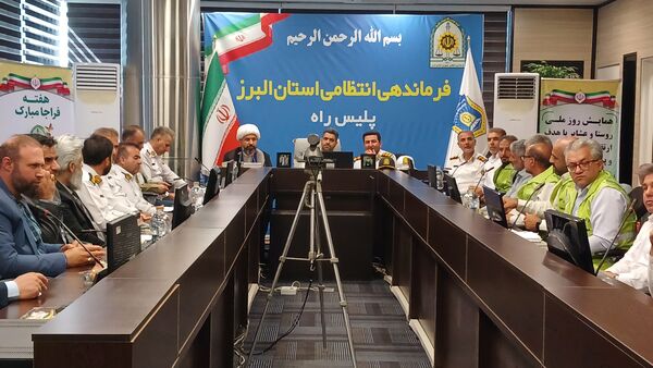 جمعی از دانش‌آموزان استان البرز به عنوان همیار پلیس انتخاب شدند