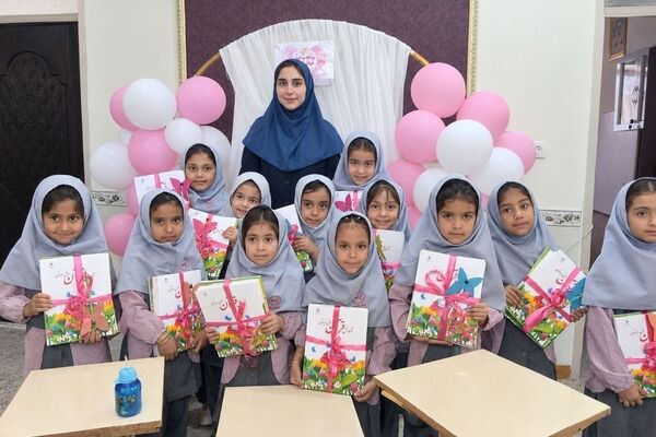 جشن شکوفه‌ها؛ آغاز یک فصل تازه برای کلاس‌اولی‌های ابن‌سینا
