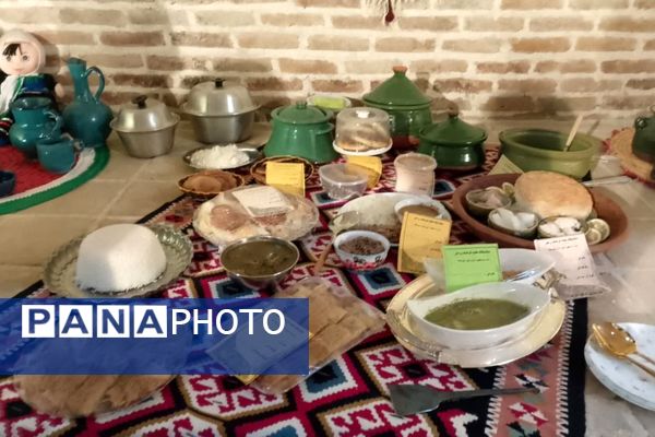 شکوه و زیبایی ویژه‌برنامه‌های هفته فرهنگ و هنر در مدارس رباط‌کریم