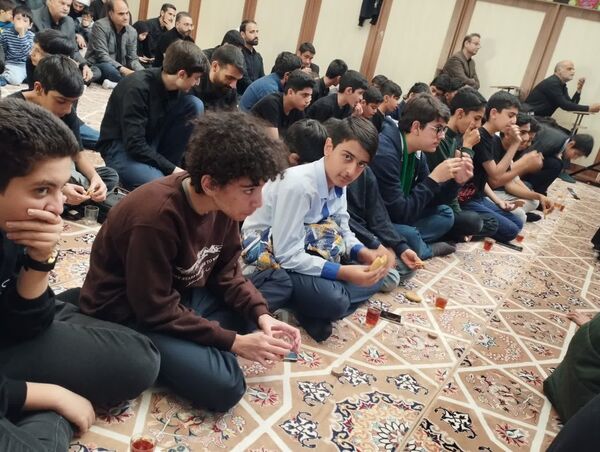 عزاداری هیات‌های دانش‌آموزی در کاظمیه