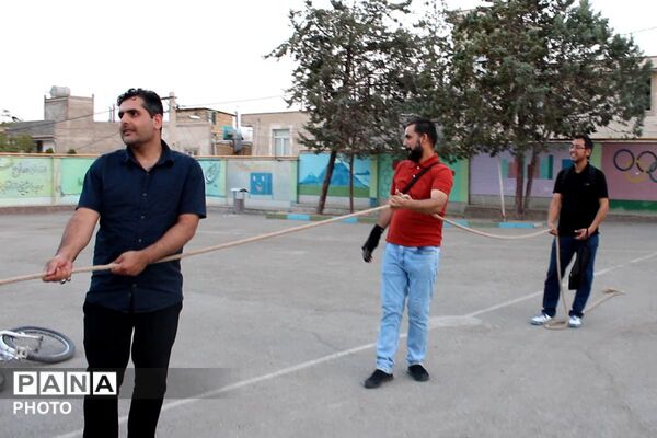 برگزاری جشنواره «میدان پویا» در دبستان مهدی موعود روستای باغکمش پردیس