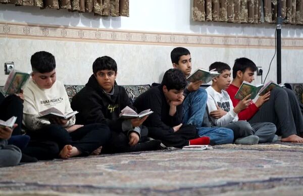اعتکاف دانش آموزی در استان گلستان